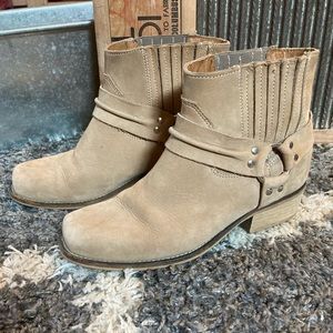 Gorgeous Suede Harness Style Ankle Boots EU38